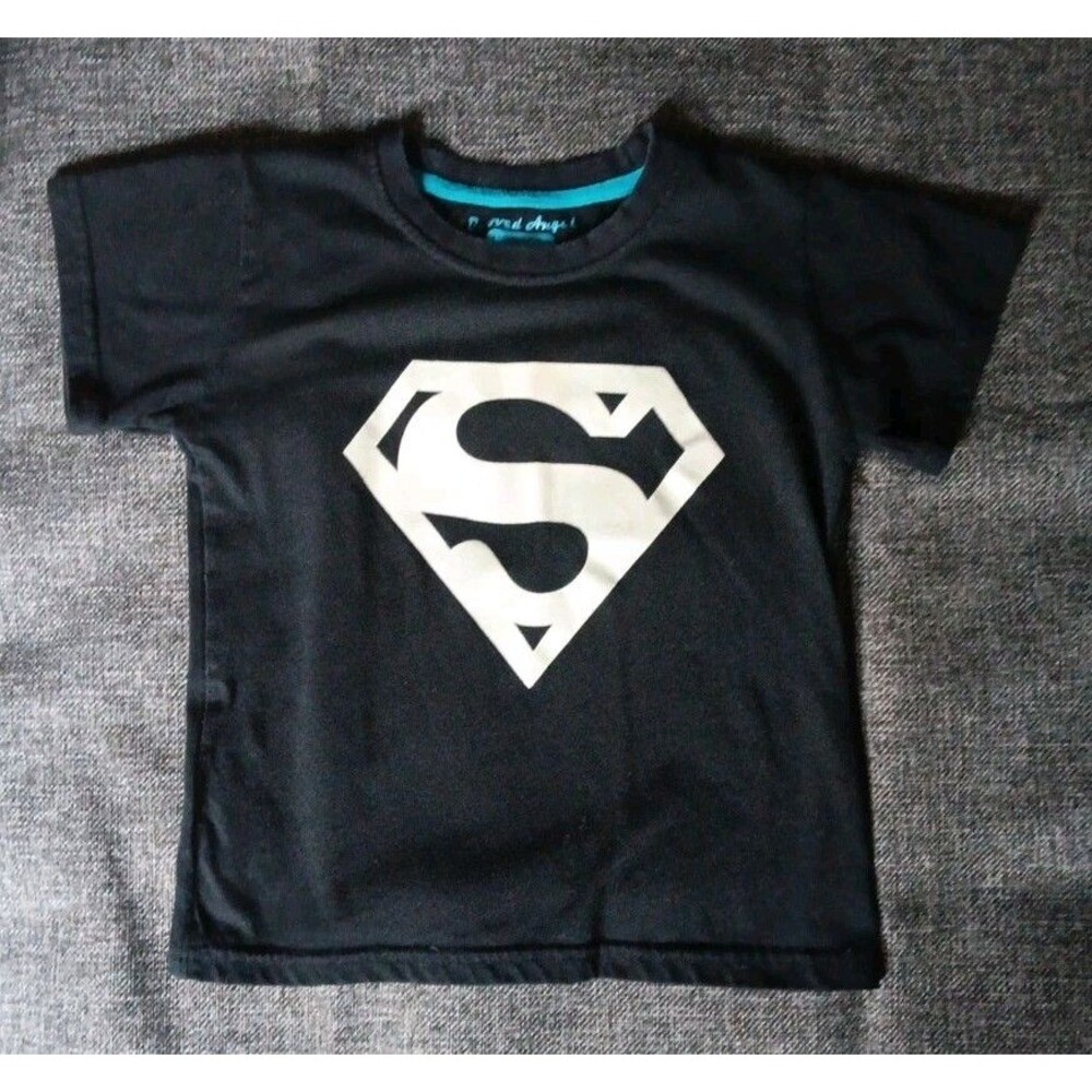 Shirt Size 5 Boys Beloved Angel Short sleeve Black Glow In Dark Superman